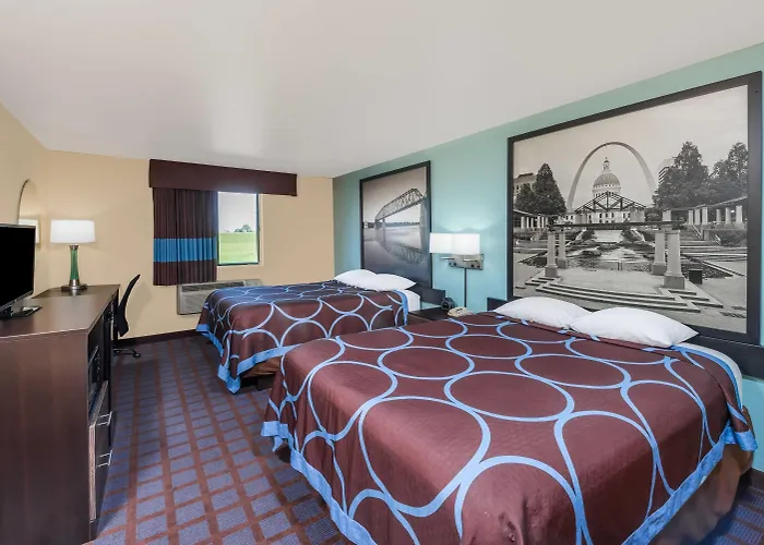 Super 8 By Wyndham Hotel